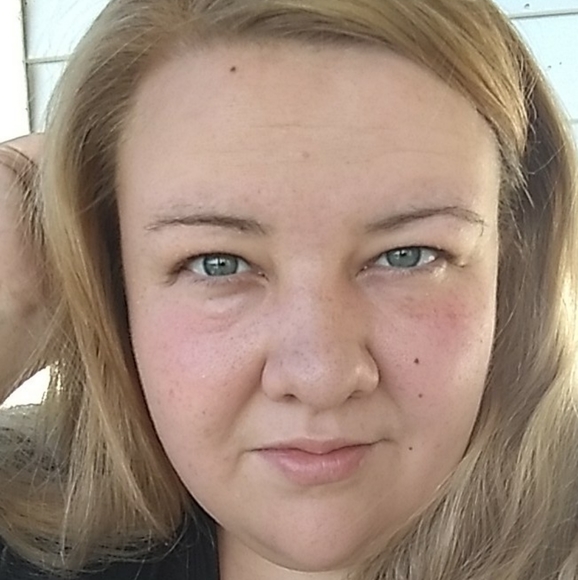 Meet your Posher, Libby - Picture 1 of 1